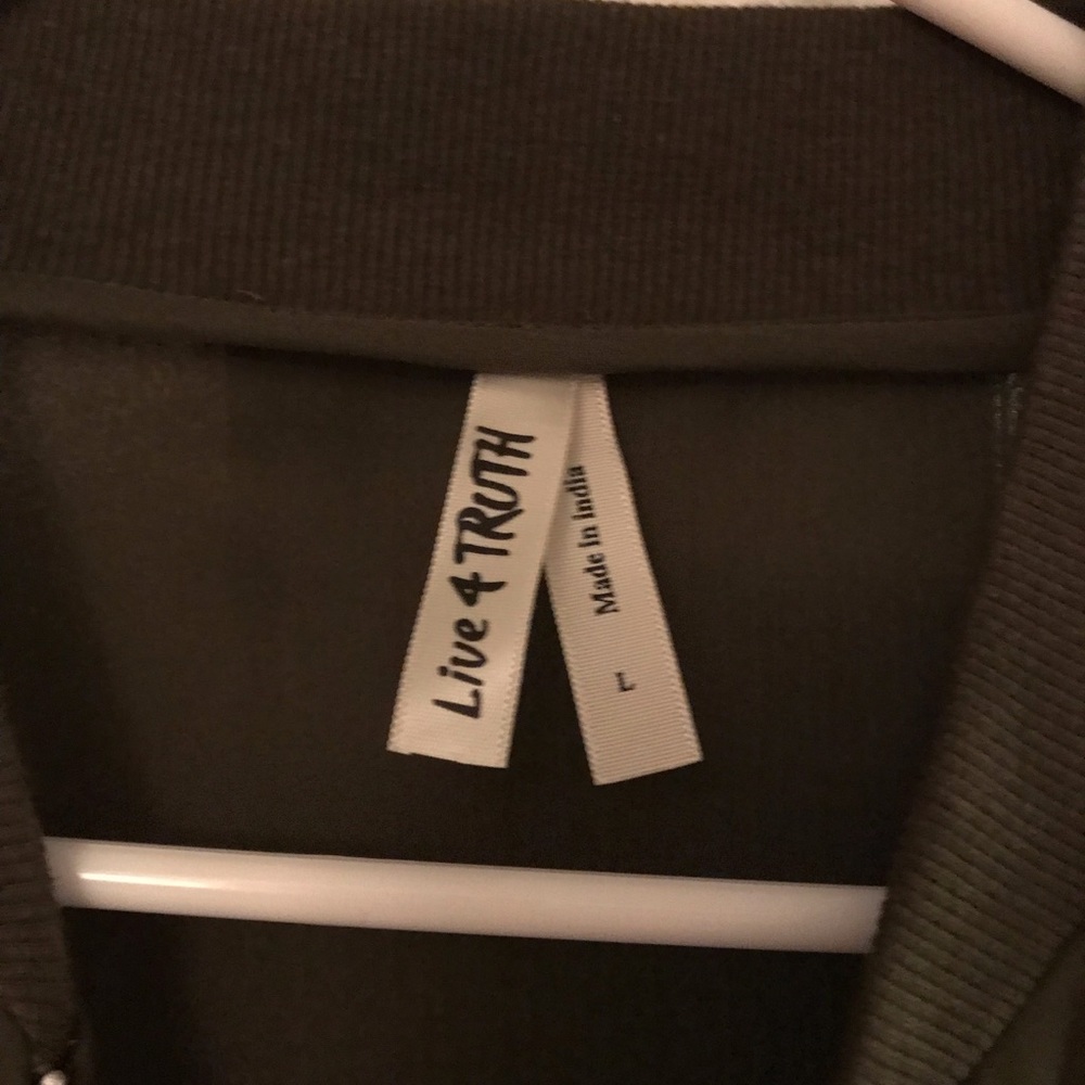 Jacket - Picture 2 of 3